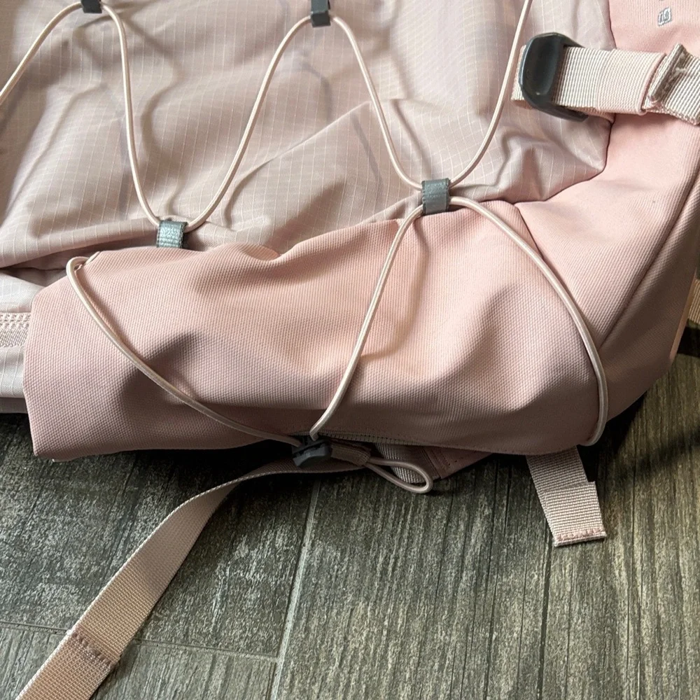 The North Face Borealis Luxe Blush Backpack - Picture 5 of 5